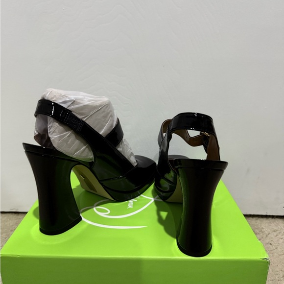 Sam Edelman Black Faux Patent Leather Mary Jane Heels NIB - Picture 9 of 13